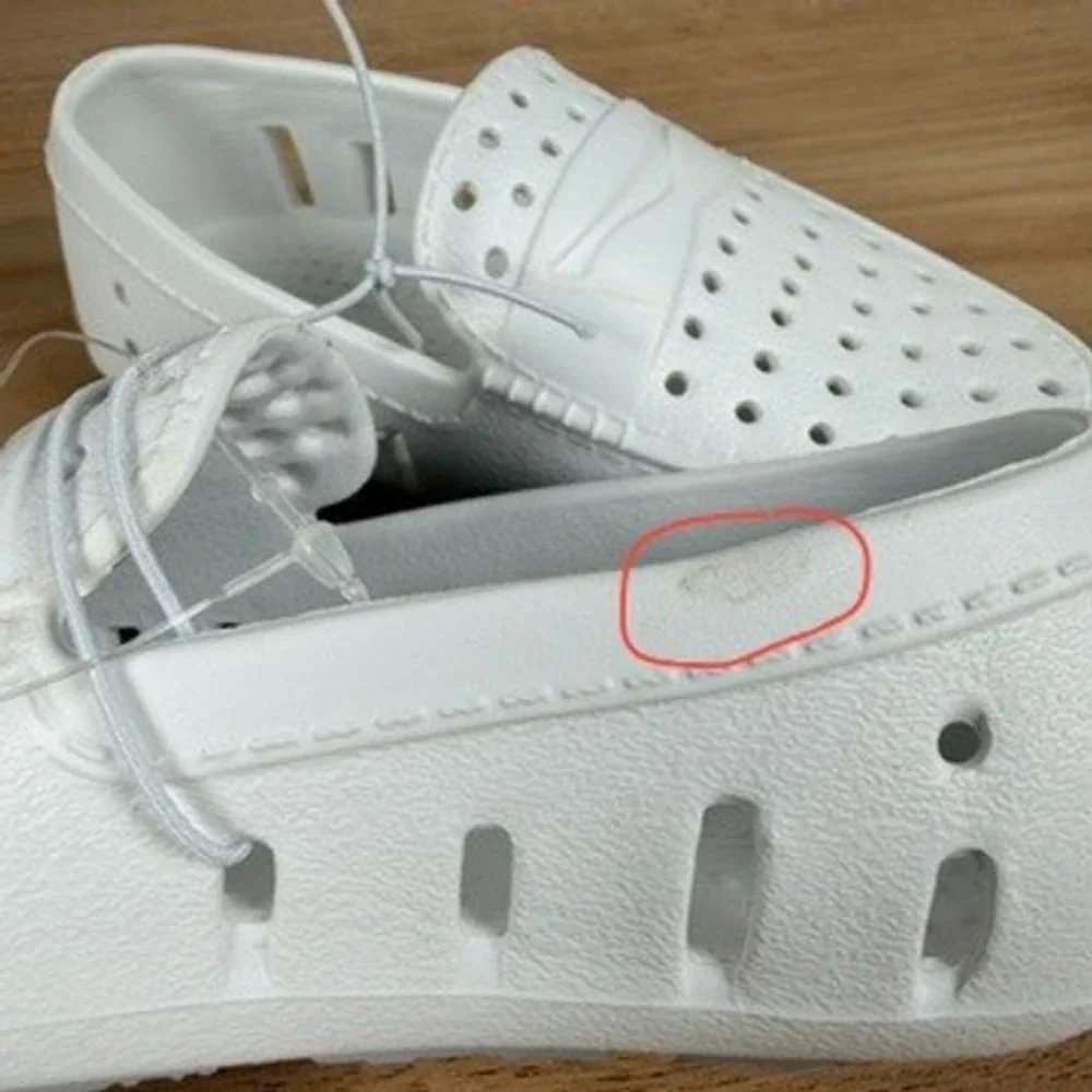 Floafers Prodigy Driver Toddler Shoe Sz 8 White Harbor Mist Gray EVA Foam NWT